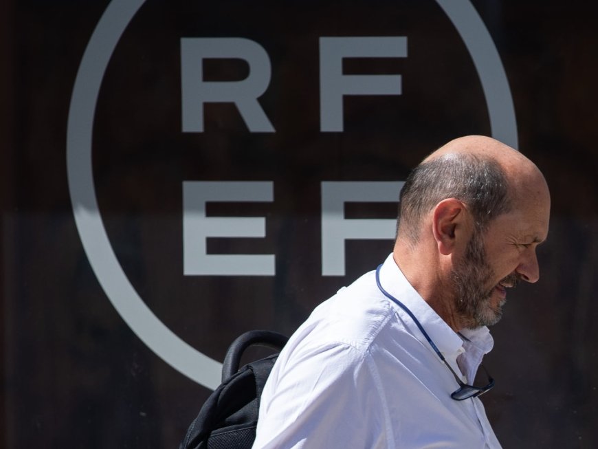 Cincuenta y un asambleístas del fútbol español avalan la candidatura a la presidencia de la RFEF de Rafael Louzán, condenado por prevaricación