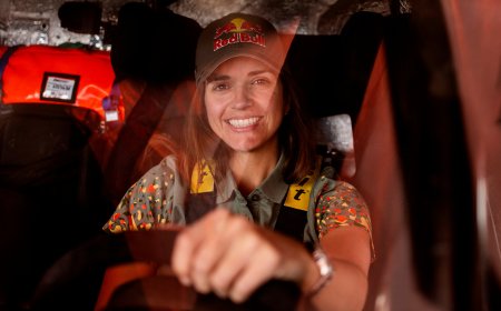 Cristina Gutiérrez, piloto de Dacia en el Rally Dakar: “Todavía somos muy pocas, pero llegarán más compañeras”