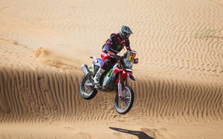Tosha Schareina cede la victoria a propósito en la etapa maratón del Dakar