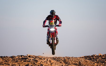 El libro de ruta electrónico del Dakar no convence a los pilotos de motos: “Es una relación de amor-odio”