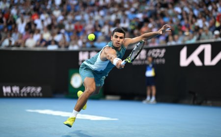Alcaraz vence a Shevchenko en su estreno en Australia
