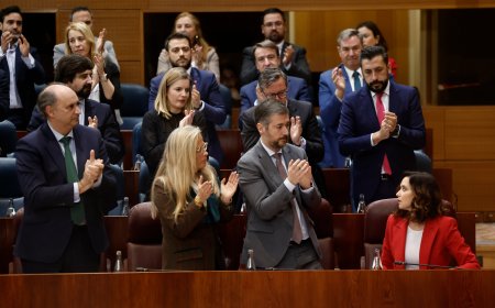 Regalo de navidad para los diputados de la Asamblea de Madrid: 6% de subida de sueldo