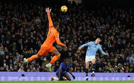 Guardiola vuelve a su esencia y el City domina al Chelsea