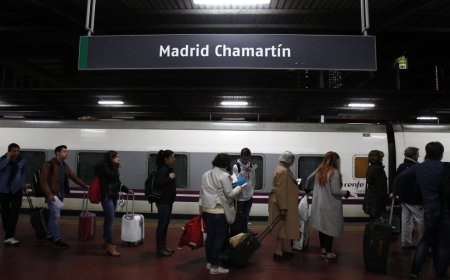 El descarrilamiento de los bonos de Renfe en la ruta más usada: “La culpa es de todos los políticos, no han pensado en los currelas”