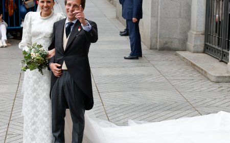 Almeida anuncia que va a ser padre