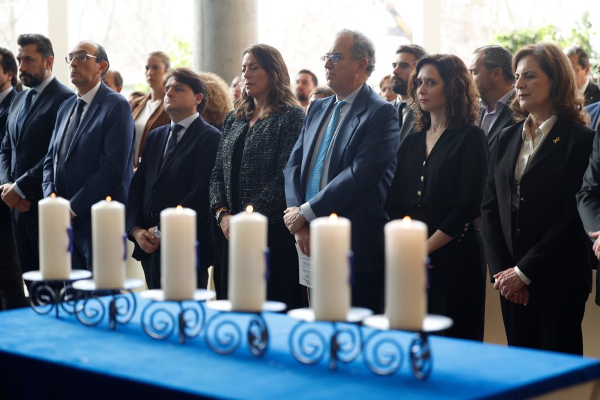 El PP de Ayuso se vuelca en la defensa de Israel en un acto en memoria del Holocausto: “Si no está seguro, no lo estaremos ninguno”