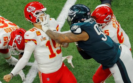 El reinado de Mahomes se estrella con el muro de los Eagles