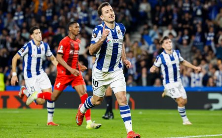 La Real golea en Anoeta y consigue con holgura su pase a octavos