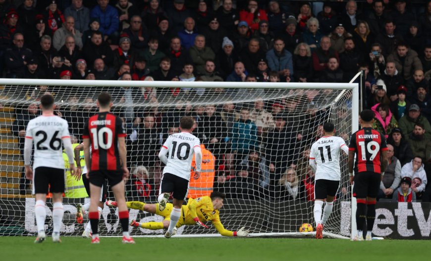El Bournemouth ahoga al Liverpool y el árbitro le devuelve el aire