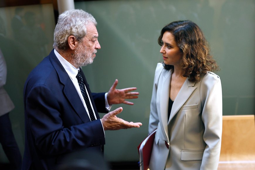Miguel Ángel Rodríguez miente sobre la familiar de una de las víctimas de las residencias y estas piden que dimita