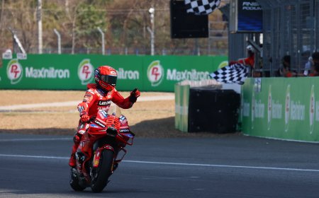 Marc Márquez fluye y arrasa con la Ducati en el GP de Tailandia