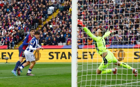 Barcelona - Real Sociedad en directo | Marc Casadó marca el segundo en Montjuic