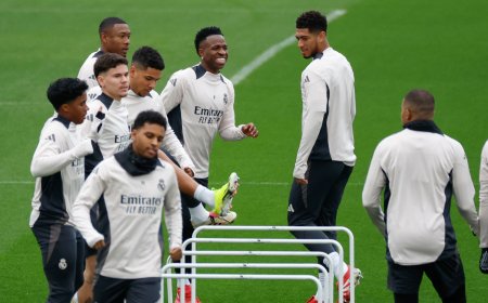 Real Madrid - Atlético en directo | Valverde juega en el lateral y Brahim sustituye a Bellingham