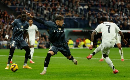 Real Madrid - Rayo en directo | Los blancos buscan cerrar el encuentro tras el descanso después del gol de Pedro Díaz