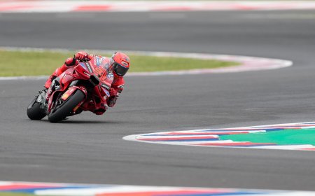Marc Márquez sigue intratable en el arranque del GP de Argentina