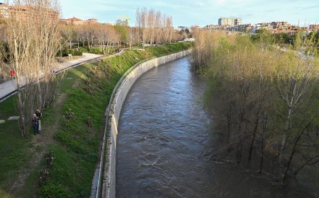 El Ayuntamiento de Madrid vuelve a pedir “máxima precaución” en el Manzanares y no descarta “afecciones importantes” en la A-6, la M-40 y la M-30