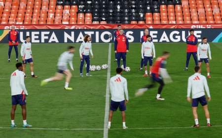 España - Países Bajos en directo | Olmo y Oyarzabal entran en el once de Luis de la Fuente