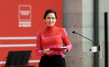 Ayuso niega frivolizar el fraude fiscal, pero insiste en que su pareja debería haber sido multada