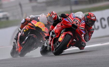 Pecco Bagnaia pierde el rumbo ante el empuje de los Márquez