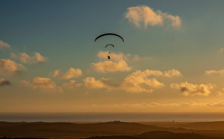 Muere un parapentista de 32 años en Cádiz