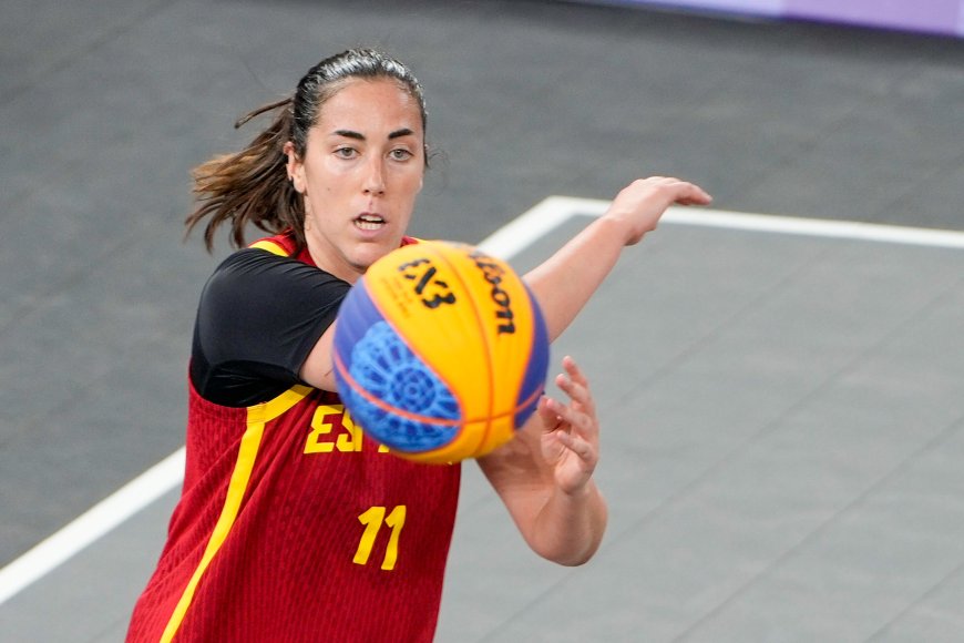Vega Gimeno, del adiós al 5x5 a estirar su pasión en el 3x3