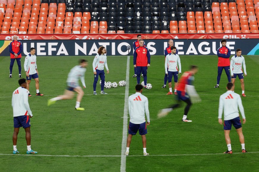 España - Países Bajos en directo | Olmo y Oyarzabal entran en el once de Luis de la Fuente