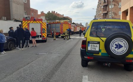 Dos bomberos fallecidos en el incendio de un garaje en Alcorcón