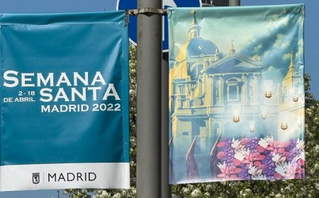 El Ayuntamiento de Madrid admite que se ha equivocado con los carteles de Semana Santa al poner los de 2022