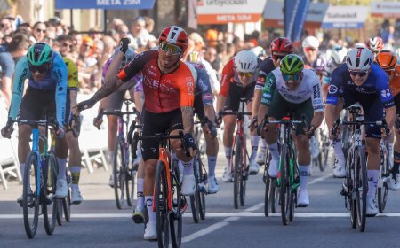 Caleb Ewan cumple el pronóstico en su única opción de ganar al esprint