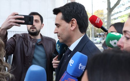 González Amador desvela a la jueza que paga 5.000 euros al mes por el ático que disfruta junto a Ayuso encima de su vivienda