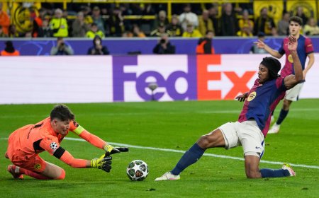 Dortmund - Barcelona, en directo | El Barcelona sufre y cae en la primera mitad tras el gol de Guirassy de penalti
