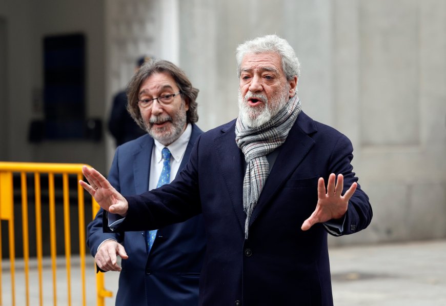 La jueza no ve delito de revelación de secretos en los ataques de Miguel Ángel Rodríguez a periodistas de EL PAÍS