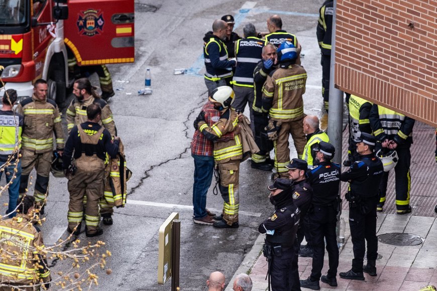 La vuelta al parque de los bomberos de Alcorcón tras perder a dos compañeros en segundos: “Eran chicos extraordinarios”