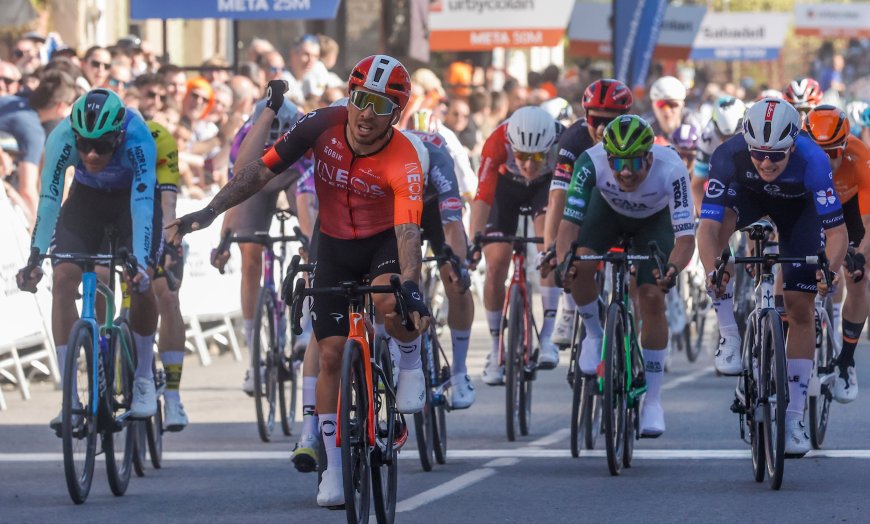 Caleb Ewan cumple el pronóstico en su única opción de ganar al esprint