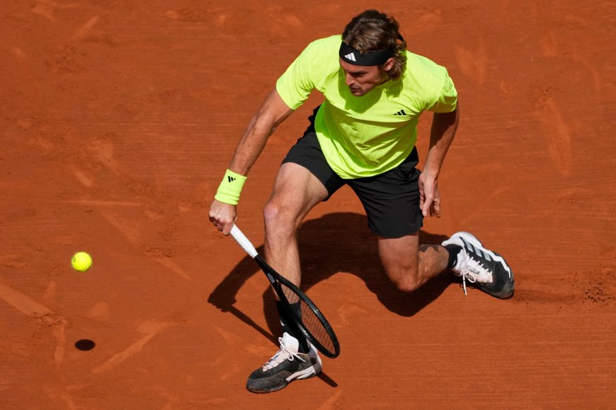 Ruud, que escapa del lío, y Tsitsipas ya están en los cuartos de final del Godó