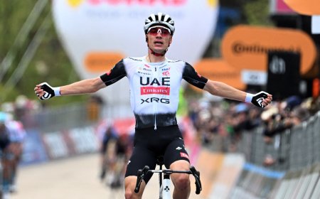 Juan Ayuso vence en la séptima etapa del Giro de Italia tras un espectacular ataque en el último kilómetro