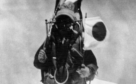 Junko Tabei, la primera mujer que hizo cima en el Everest hace 50 años y que desafió al machismo en la montaña