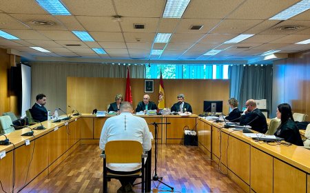 Un director de sucursal acepta devolver los dos millones de euros que robó a 39 clientes que confiaban en él, incluido su tío