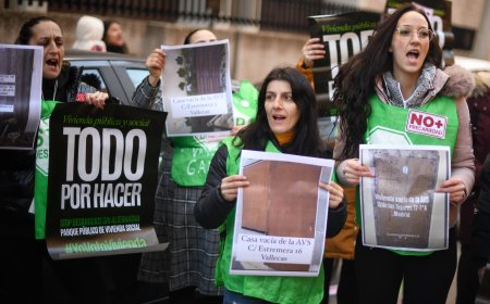 El Gobierno de Ayuso ejecutó en 2024 el mayor número de desahucios de pisos sociales en una década al calor de su campaña antiokupa