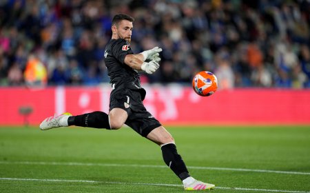 Frente a la exuberancia del Barça, el Athletic que mejor defiende