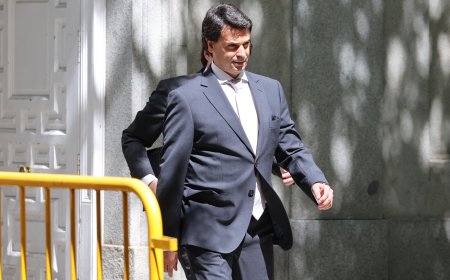 La pareja de Ayuso admitió en el Supremo que su abogado le informó de que pactar suponía reconocer los delitos