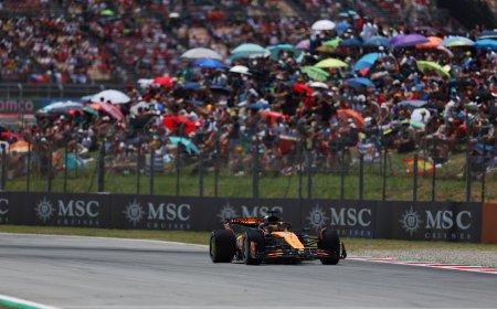 Un inflexible Piastri logra la ‘pole’ en Montmeló