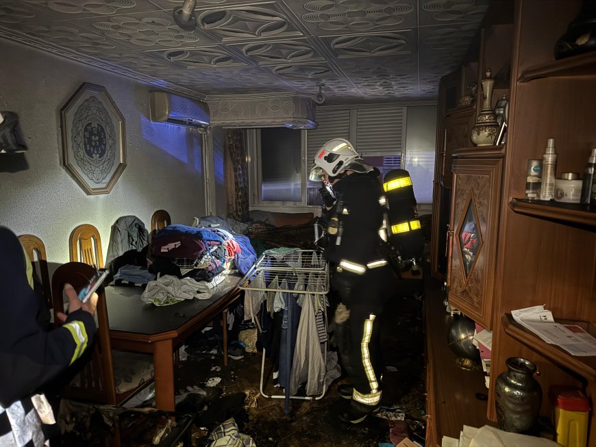 Una mujer y su gato mueren en el incendio “con dos focos diferenciados” de su piso en Parla