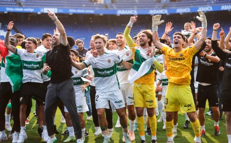 El Elche vuelve a Primera División dos años después de su descenso tras golear al Deportivo