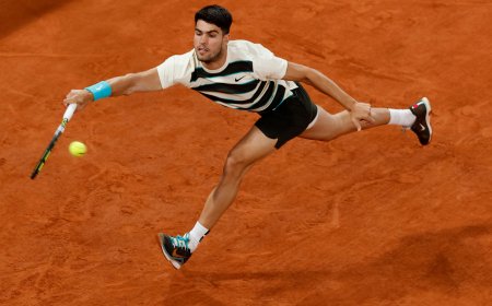 Musetti - Alcaraz en directo | El italiano se lleva el primer set con un break en el último servicio de Carlos (6-4)