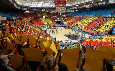 El Valencia Basket se despide de la Fonteta después de 38 años y cerca de mil partidos