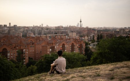 Un día de ola de calor en Madrid es un día de más violencia y de 910 llamadas más a Emergencias