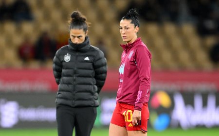 El fútbol español no sabe despedir a sus leyendas: de Verónica Boquete a Jenni Hermoso