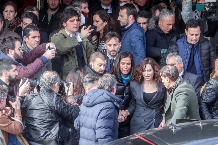 Ayuso planea sancionar con hasta 100.000 euros los escraches y las manifestaciones no autorizadas en la universidad
