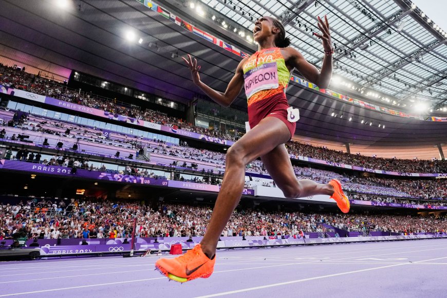 Faith Kipyegon: fe, corazón, zapatillas y protuberancias para cuatro minutos imposibles